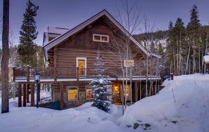 Twin Eagles Lodge - Moving Mountains - Breckenridge, Colorado