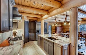 Twin Eagles Lodge - Moving Mountains - Breckenridge, Colorado