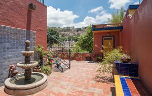 Bugam Villa - Charming Lakeside Home - Chapala, Mexico