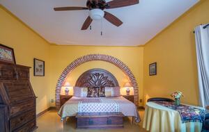 Bugam Villa - Charming Lakeside Home - Chapala, Mexico