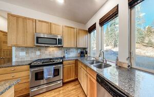 Home Exchange in Fraser, CO stainless steel appliances