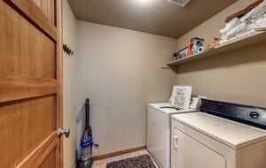 Home Exchange in Fraser, CO laundry room