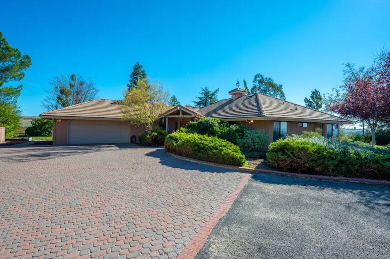 Home Exchange in San Miguel, CA front of home