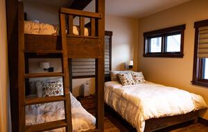 Mountain Home Ranch - Bordering National Forest - Durango, Colorado