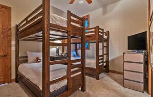 Home Exchange in Steamboat Springs, CO bunk room two twin over twin