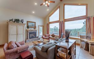 Home Exchange in Orderville, UT, family room with vaulted ceilings
