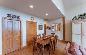 Home Exchange in Orderville, UT, dining room with 6 seats
