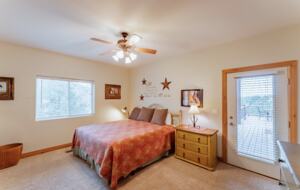 Home Exchange in Orderville, UT, guest bedroom 3 with deck access