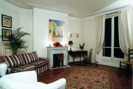 Charming Paris Apartment - Paris, France