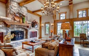 Switchback Lodge - Moving Mountains - Breckenridge, Colorado