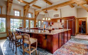 Switchback Lodge - Moving Mountains - Breckenridge, Colorado