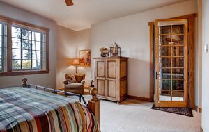 Switchback Lodge - Moving Mountains - Breckenridge, Colorado