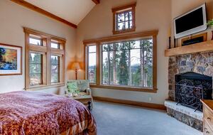 Switchback Lodge - Moving Mountains - Breckenridge, Colorado