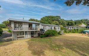 Ferry Landing, Waikato, NZ