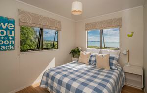 Home Exchange in Ferry Landing, Waikato, NZ guest bedroom
