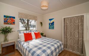 Home Exchange in Ferry Landing, Waikato, NZ guest bedroom