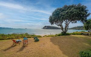 Home Exchange in Ferry Landing, Waikato, NZ beach