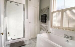 The Coach House - Burton Le Coggles, United Kingdom