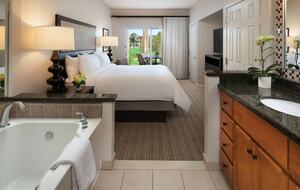 Home Exchange in Pam Desert, CA bedroom with tub