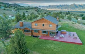 Montana Paradise Valley Escape