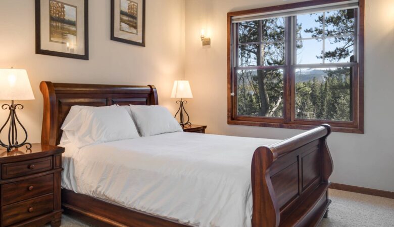 Main level Guest bedroom