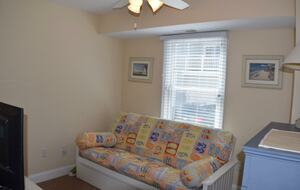 Home Exchange in Sea Isle City, NJ futon in sitting room