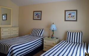 Home Exchange in Sea Isle City, NJ twin bedroom