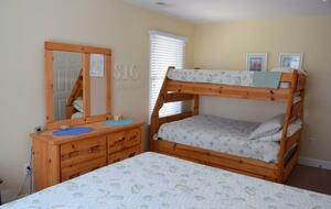 Home Exchange in Sea Isle City, NJ bedroom with bunk bed