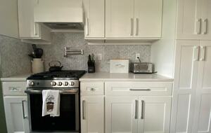 Farmhouse in the Berkshires - Hillsdale, New York