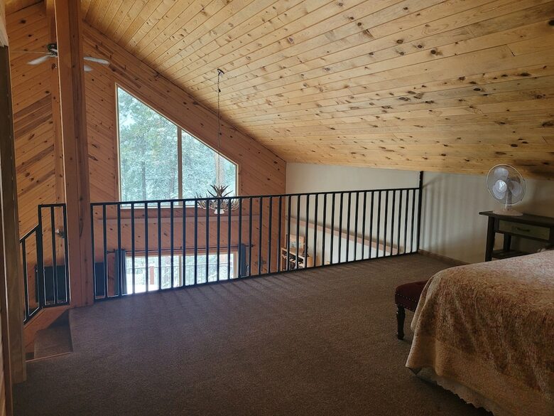 Home Exchange in Lead, SD loft bedroom