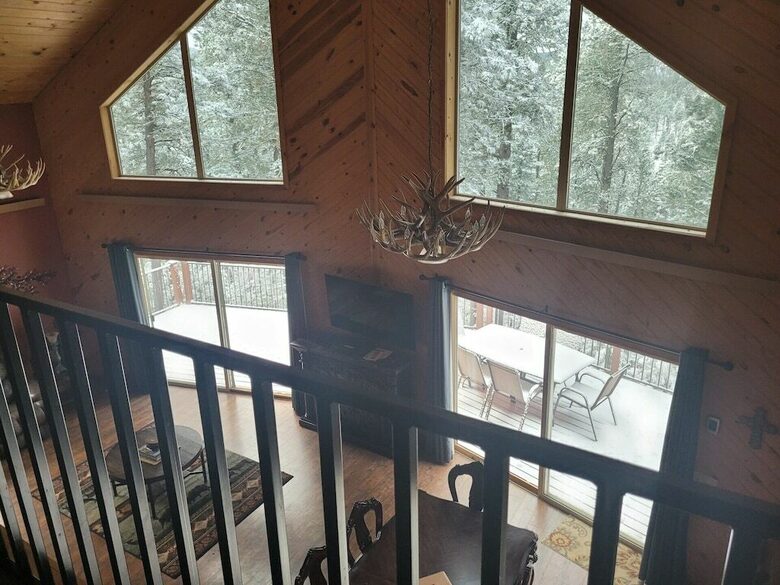 Home Exchange in Lead, SD loft bedroom