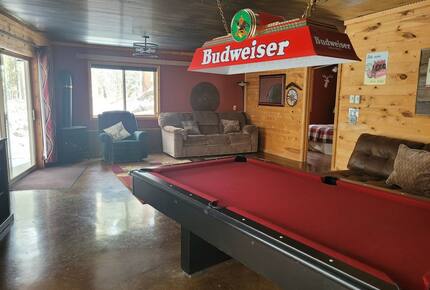 Home Exchange in Lead, SD billiard