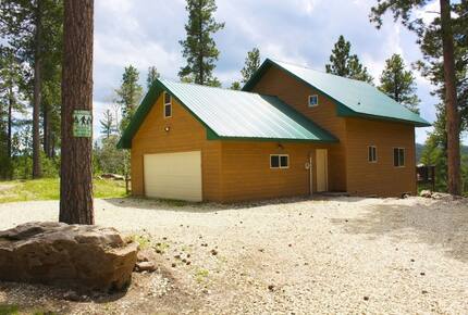 Home Exchange in Lead, SD garage