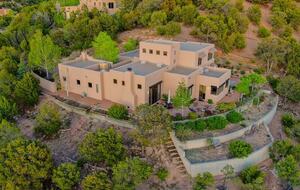 Casa de Vallecita - Santa Fe, New Mexico