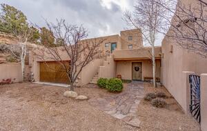 Casa de Vallecita - Santa Fe, New Mexico