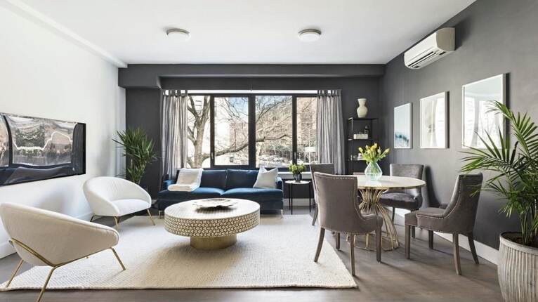 Thumbnail for Quiet Retreat In City Luxury Apartment