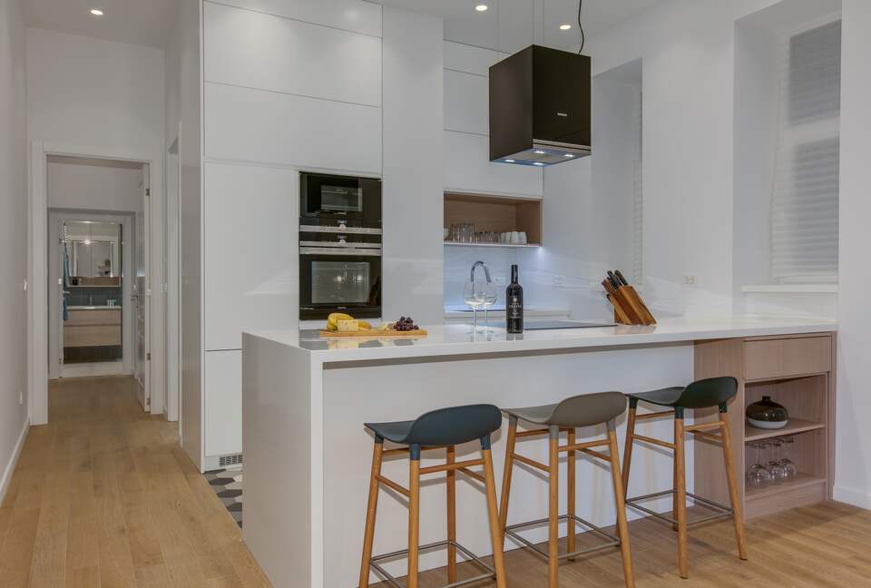 Belgrade - 1918 restored tall ceilings gem - Belgrade, Serbia