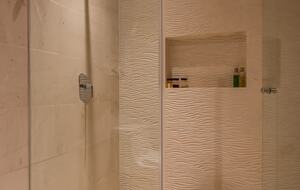 Home Exchange in Playa del Carmen, Mexico shower