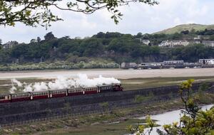 Historic Welsh Coastal Flat: Spacious 4-Bedroom Residence - Portmeirion, United Kingdom