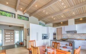 Victoria Modern West Coast Home - Victoria, Canada