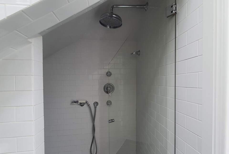 Refined Artist’s Duplex in Montmartre - Paris, France