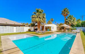 Palm Springs Stylish Retreat