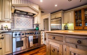 Pineapple Paradise Oceanfront Home - New Smyrna Beach, Florida