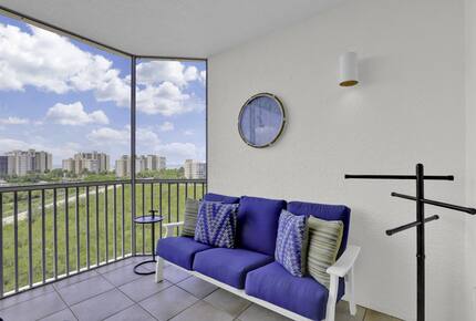 The Dunes - Awesome View & Resort Style Vacation - Naples, Florida