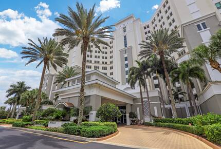 The Dunes - Awesome View & Resort Style Vacation - Naples, Florida