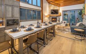 Home Exchange in Big Sky, Montana 10 person dining table