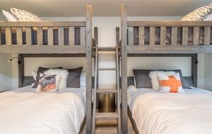 Home Exchange in Big Sky, Montana bunk room
