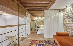 Saint Louis Island Luxe - Paris, France