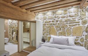 Saint Louis Island Luxe - Paris, France