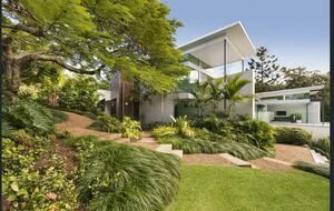 Modern Hinterland Sanctuary - Doonan, Australia